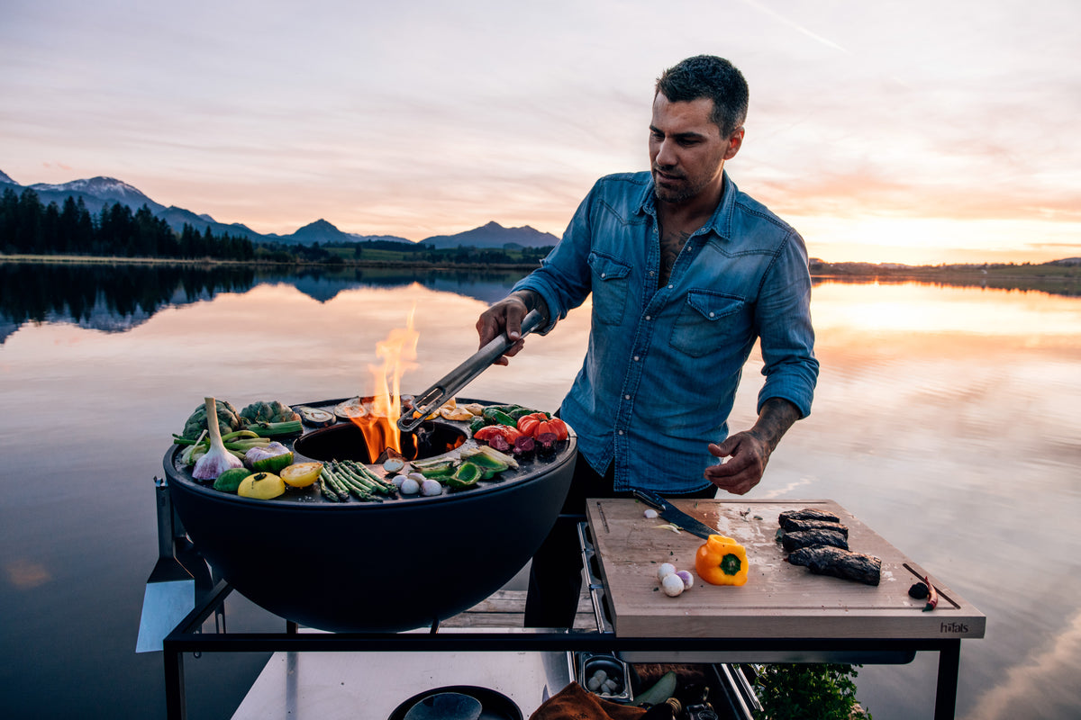 Fire Kitchen BBQ met Höfats Bowl 70 Buitenkeuken
