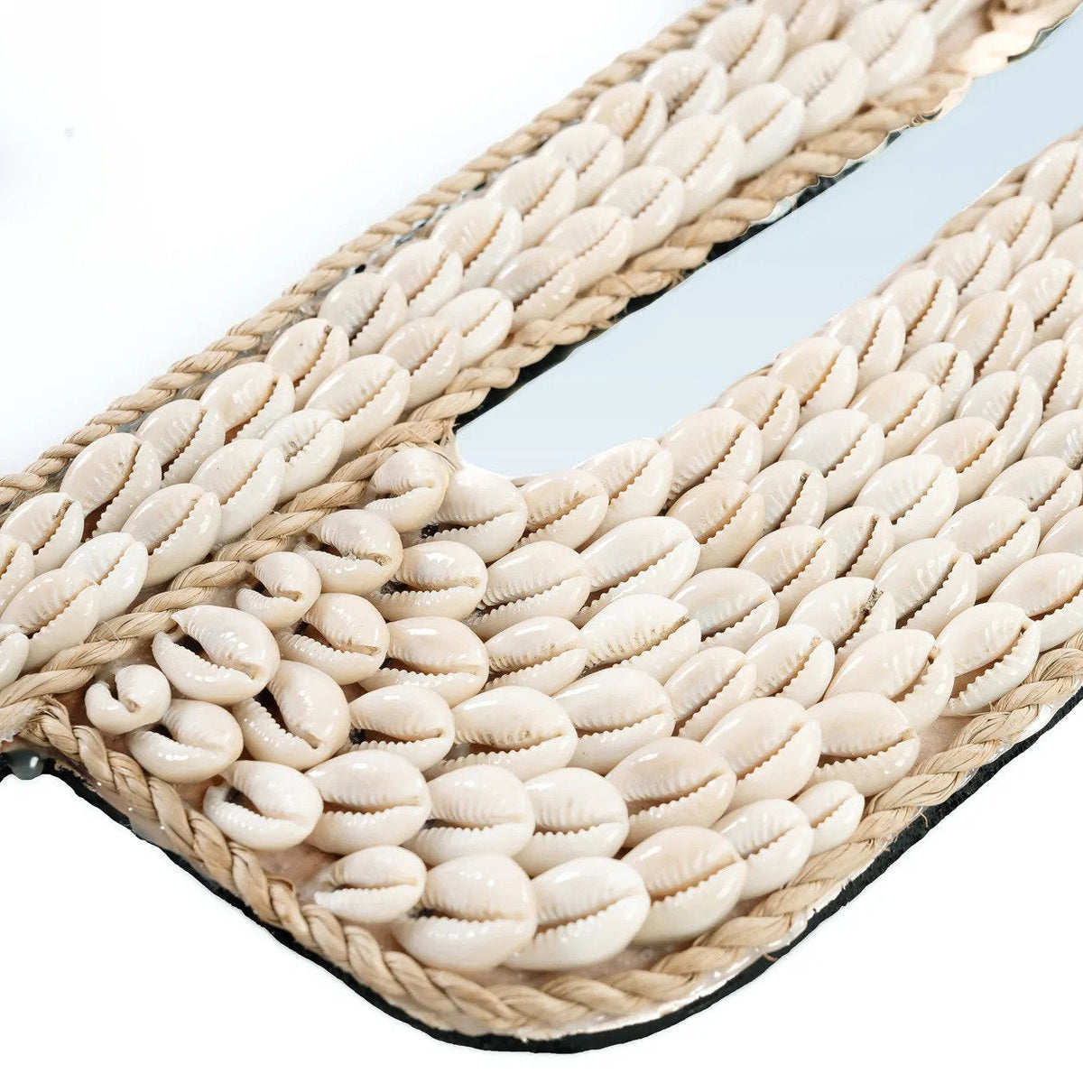 De Cactus Shell Spiegel - Wit 40x38cm Bazar Bizar