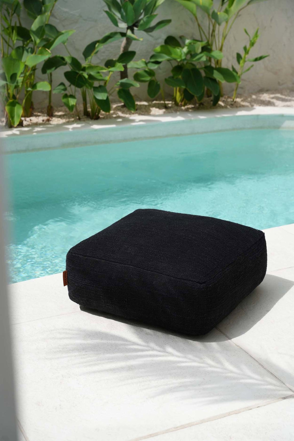De Comfy Poef Zwart Bazar Bizar