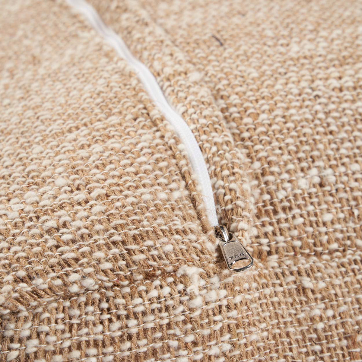 De Comfy Poef Beige Bazar Bizar