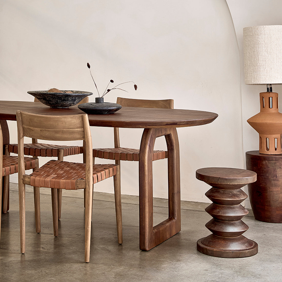 Bullnose Eettafel Open Bruin 200cm Raw Materials