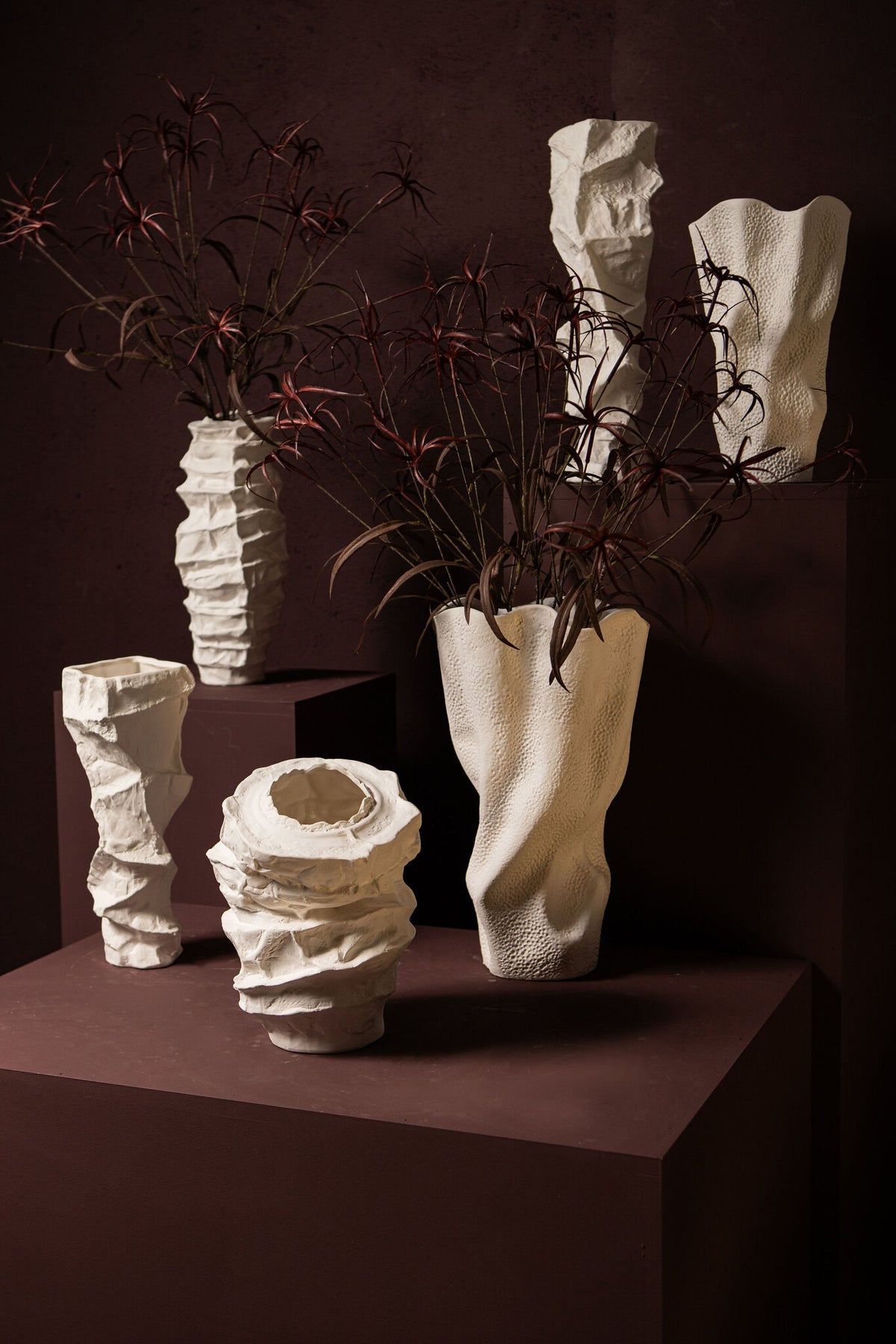 Aharon White Ceramic Irregular Shaped Vase Slim S 20x18x42cm PTMD