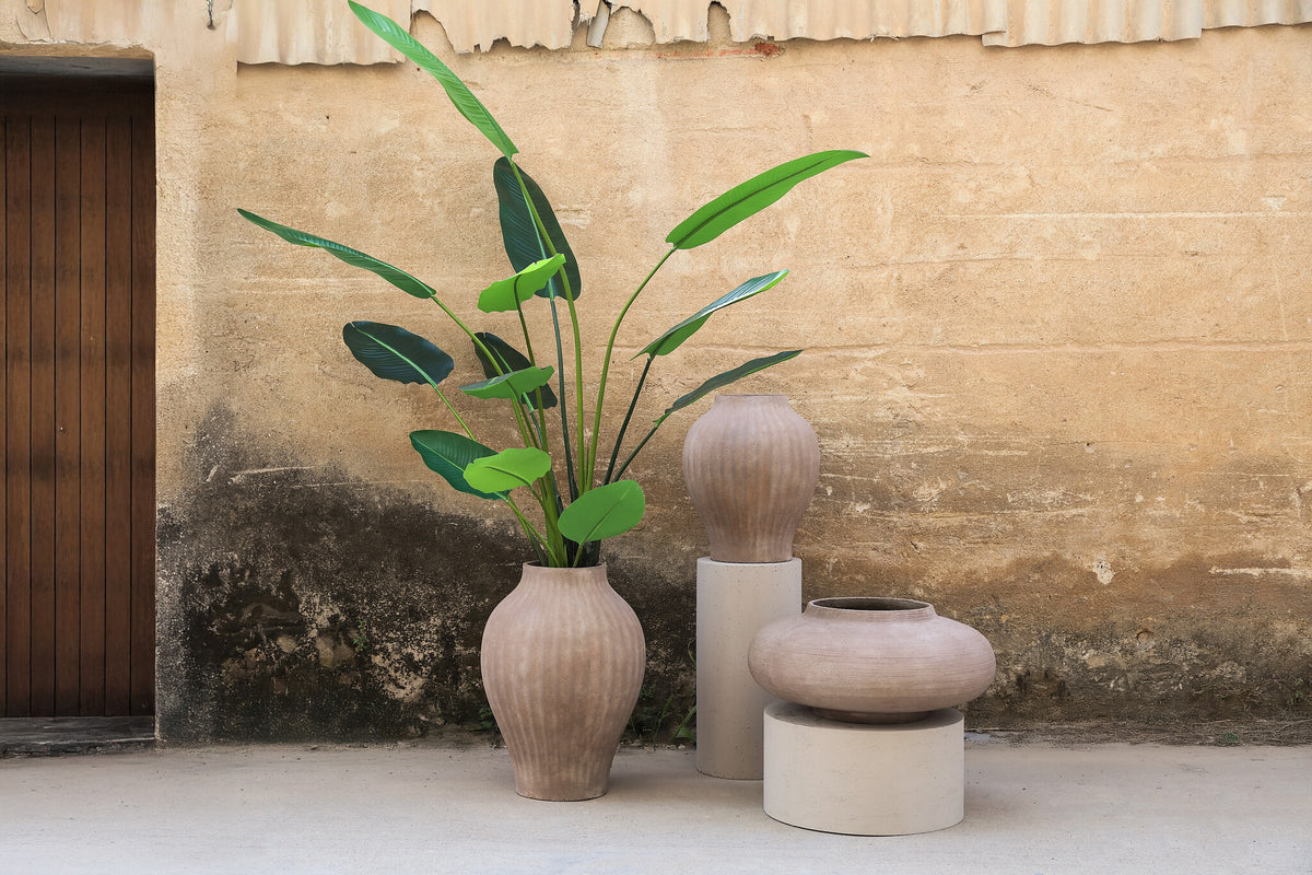 Beautii Brown Fiber Cement Pot Ribbed Structure L PTMD