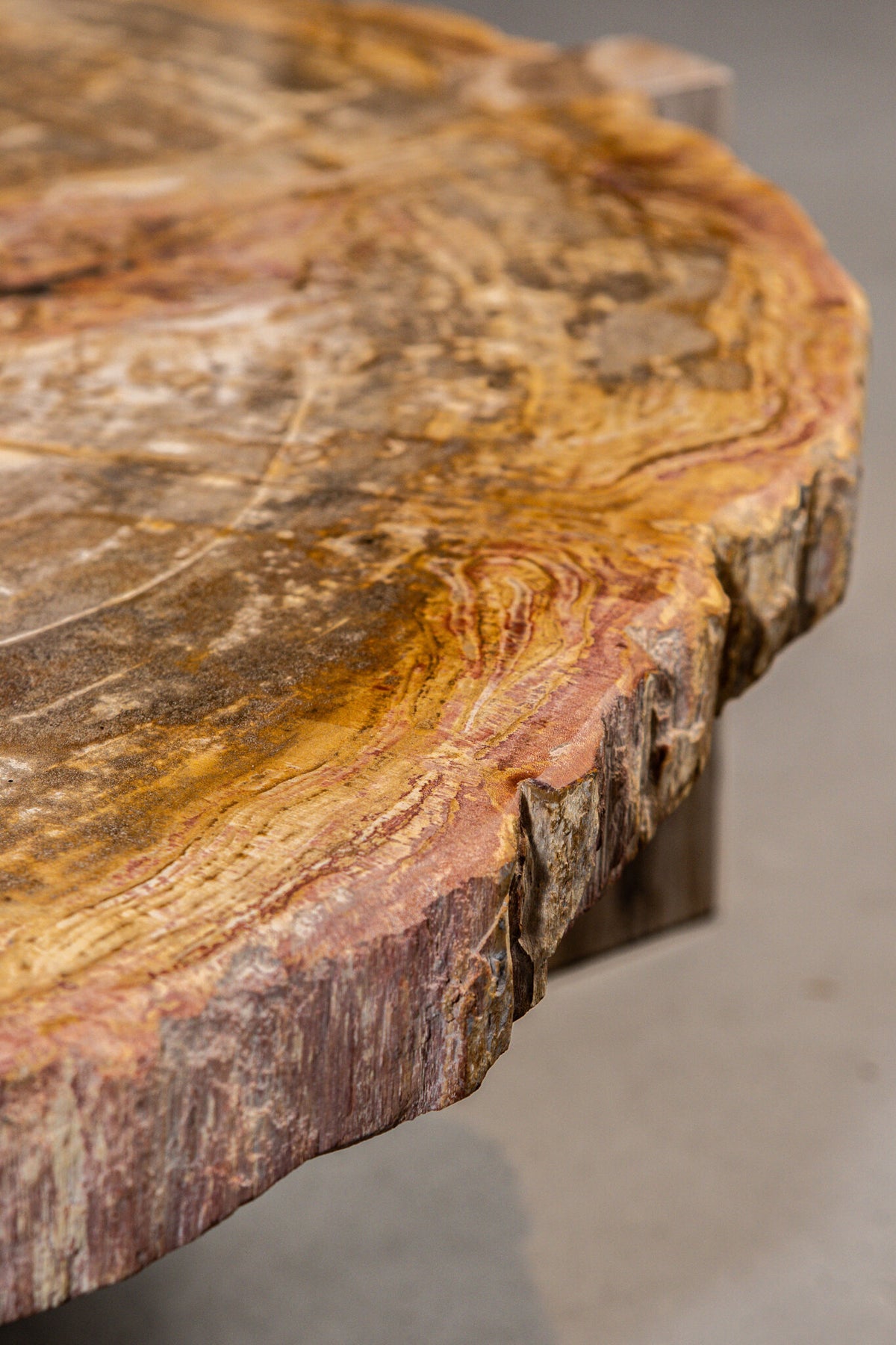Salontafel Kayo Naturel Versteend hout 3 Poten Hoog PTMD
