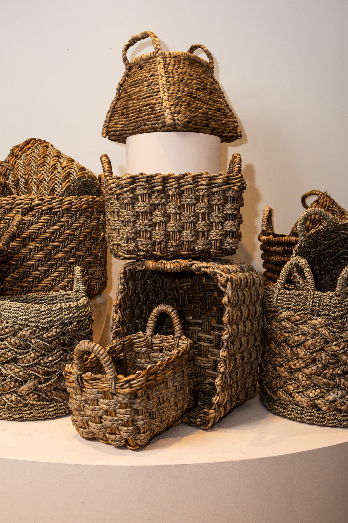 Randye Natural Seagrass Basket Taps PTMD