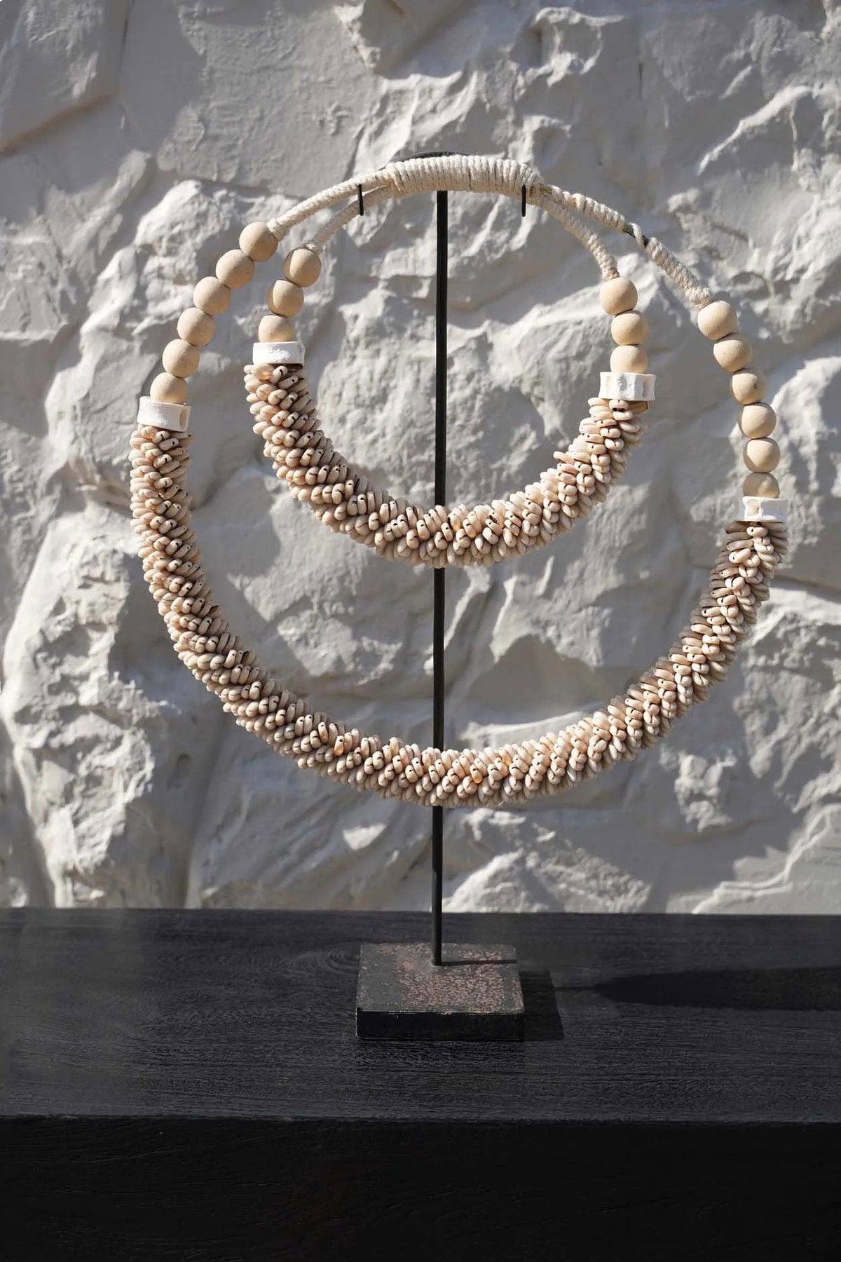 Dubbele Halsketting Met Schelpen Op Stand - Naturel