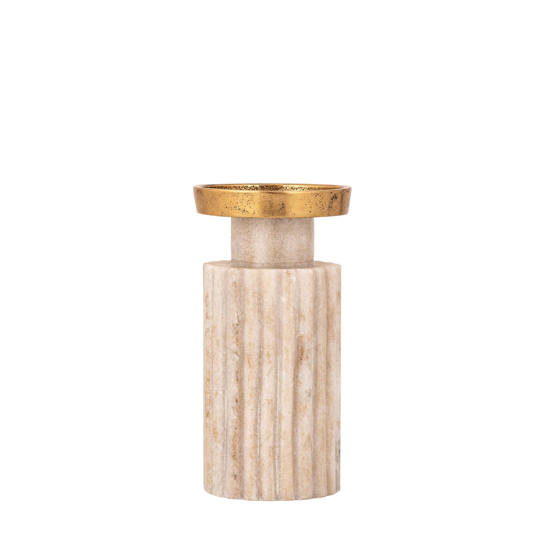 Alani Kandelaar Marmer Beige Geribbeld Small van PTMD, vooraanzicht van de geribbelde kandelaar op wit