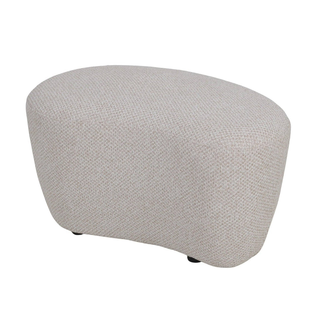 Nuvio Poef Stof Beige Organisch Hoog Opulence van PTMD, hoge poef met organische vorm in beige vanuit een andere hoek