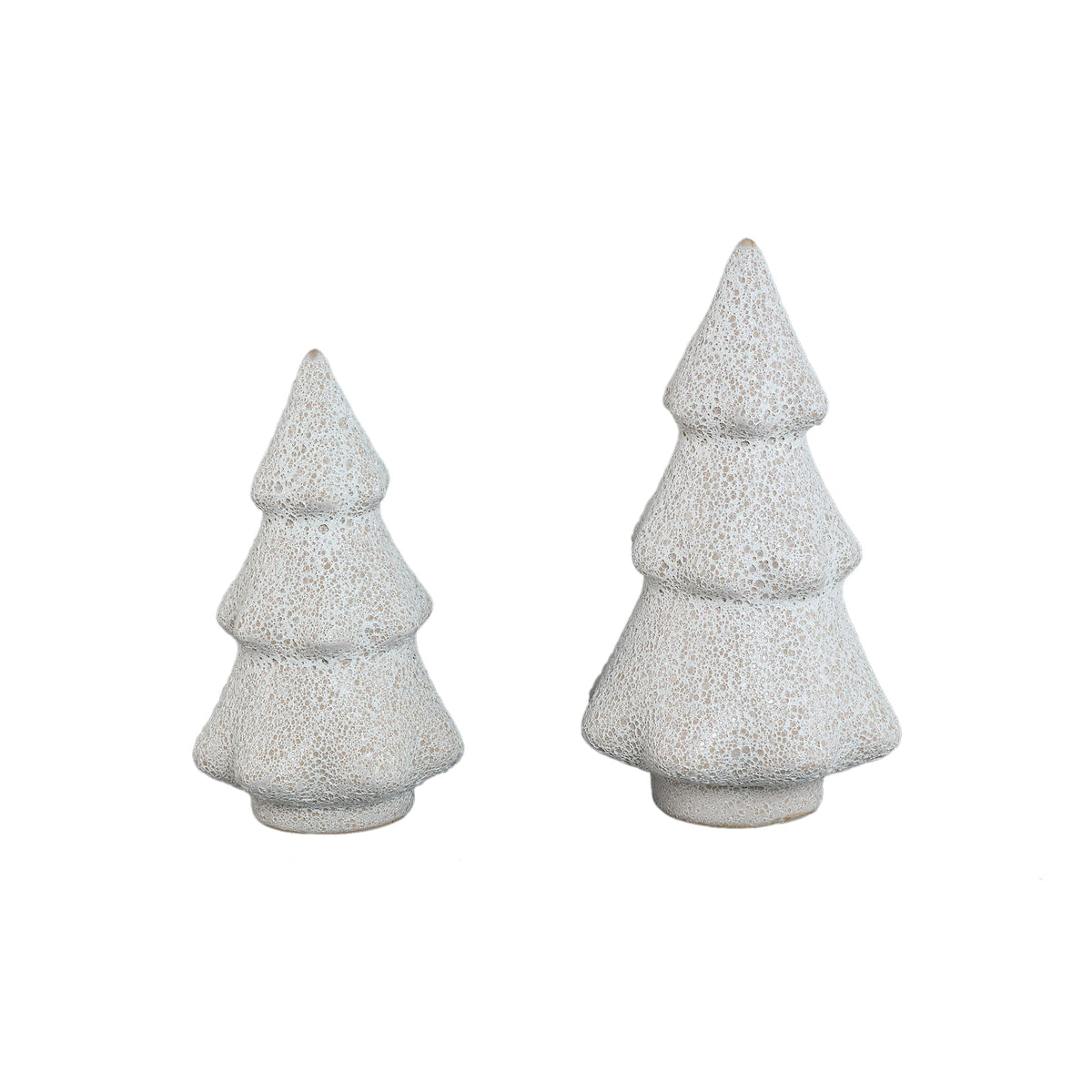 Set Van 2 Malin Kerstbomen Keramiek Wit Hoekig van PTMD, de complete set met beide kerstboombeelden naast elkaar op witte achtergrond
