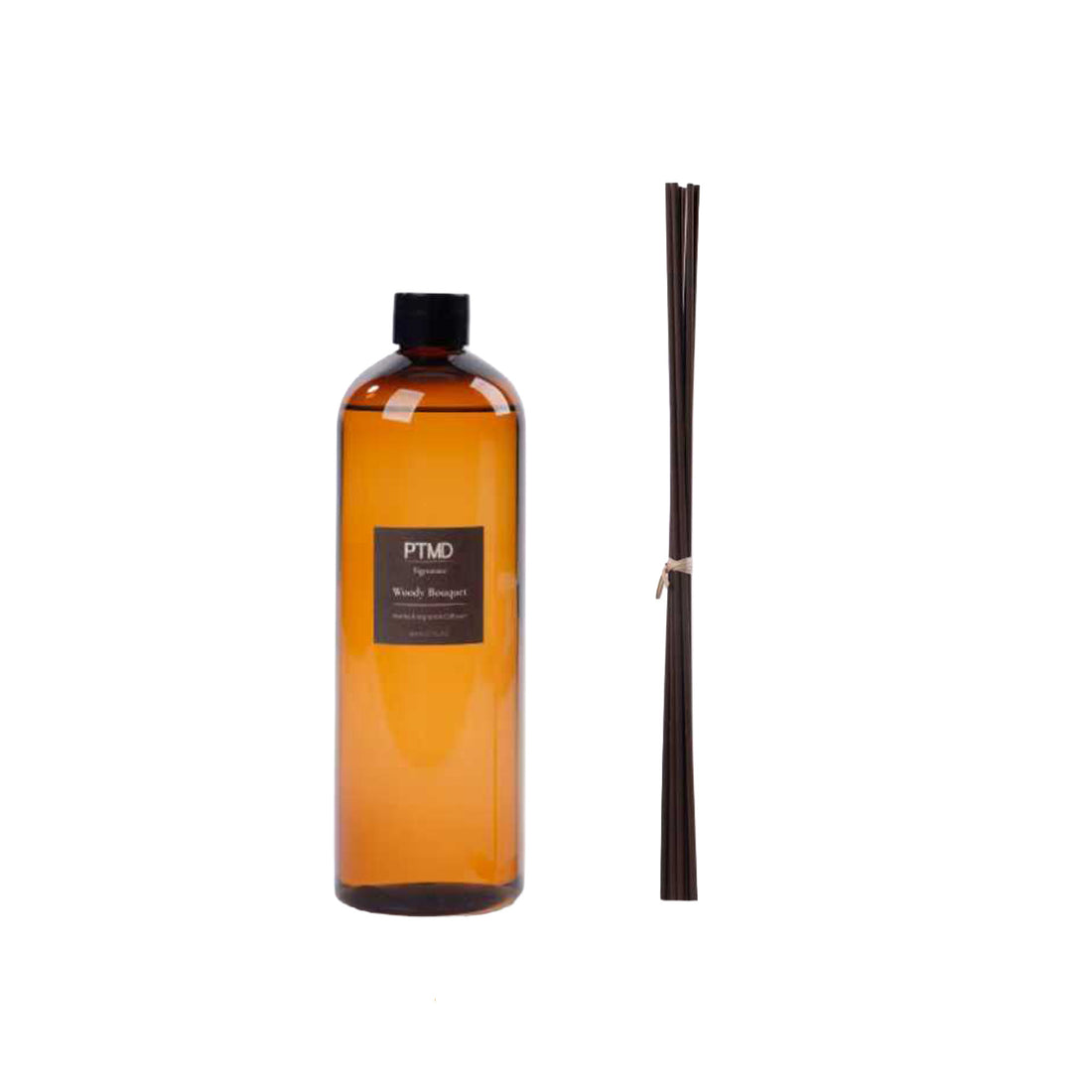 Signature Navulling Woody Bouquet 500ml van PTMD, navulfles voor geurstokjes met geur Woody Bouquet op wit