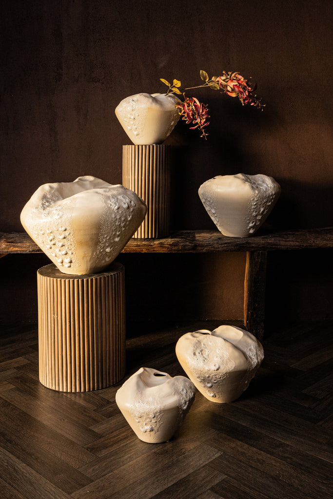 Vaas Dangelo L- 35.5 x 34.5 x 26.5 cm - Keramiek - Creme PTMD - Vaas - PTMD - livinglovely.nl